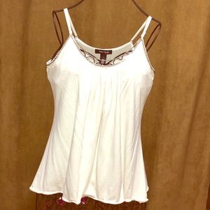 Tank top with jewelry details